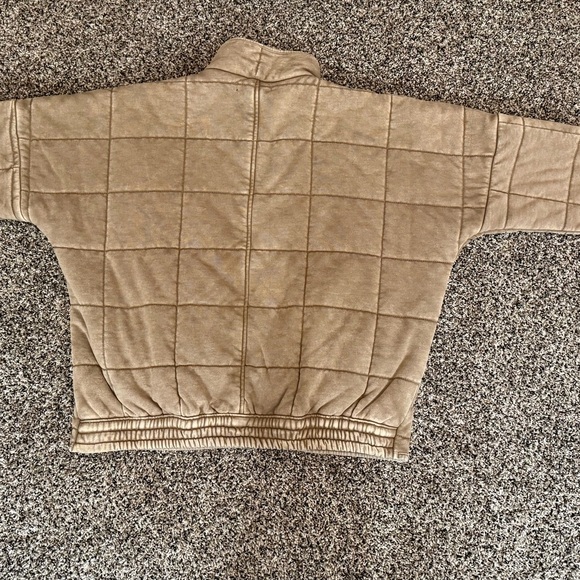 Forever 21 Men's Beige Quilted Puffer Jacket - Picture 2 of 3